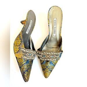 Manolo Blahnik Blue Gold Tapestry Paisley Brocade embellished mules EU 39.5
